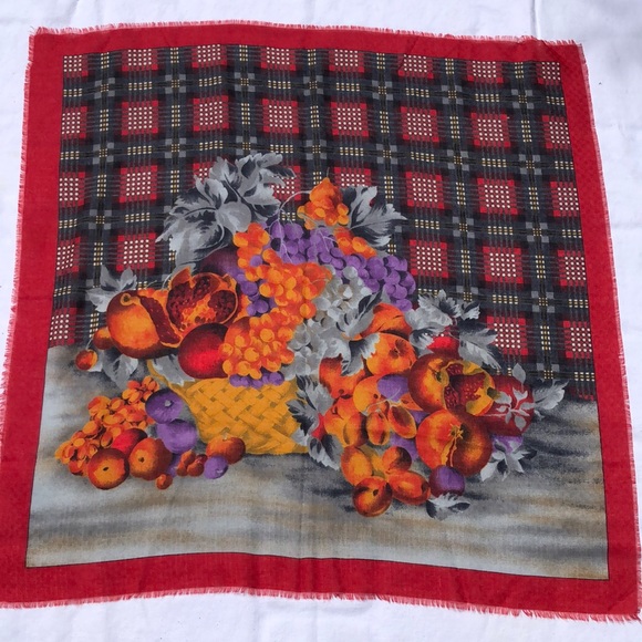 VTG Festive, bright Square Scarf Fruit arrangement motif - Picture 2 of 11